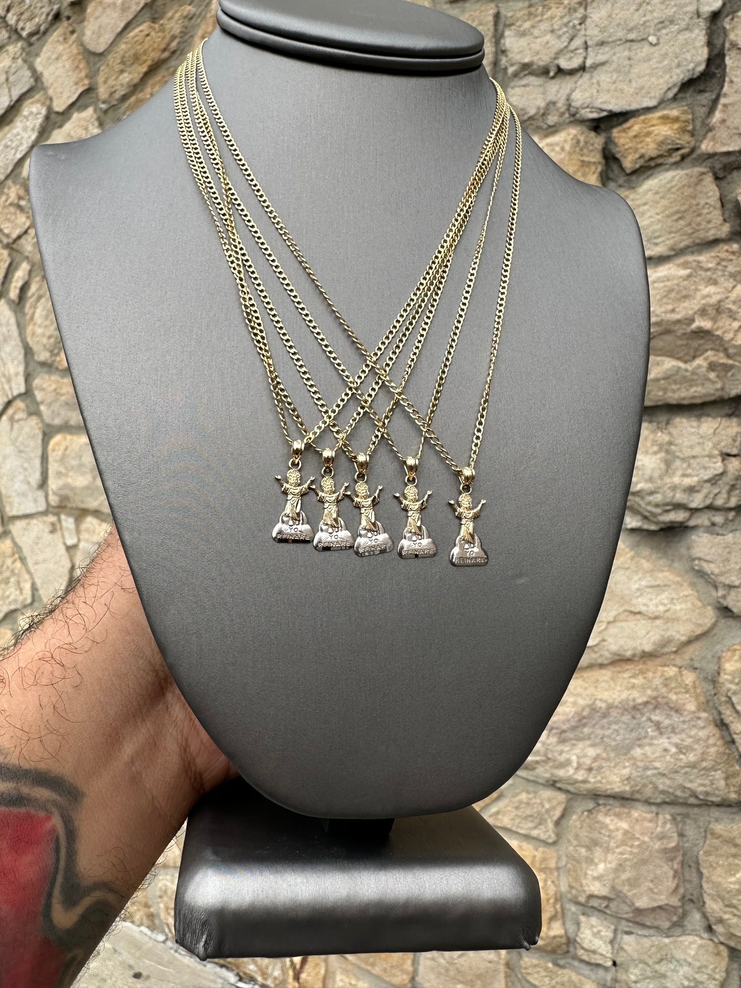 14k Divino niño pendant with cuban chain
