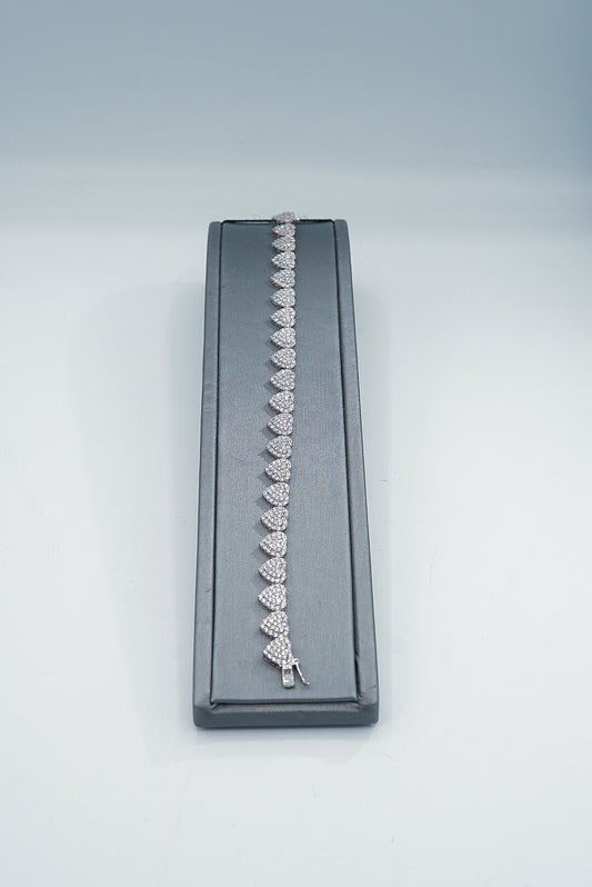 14k white heart bracelet by GDO