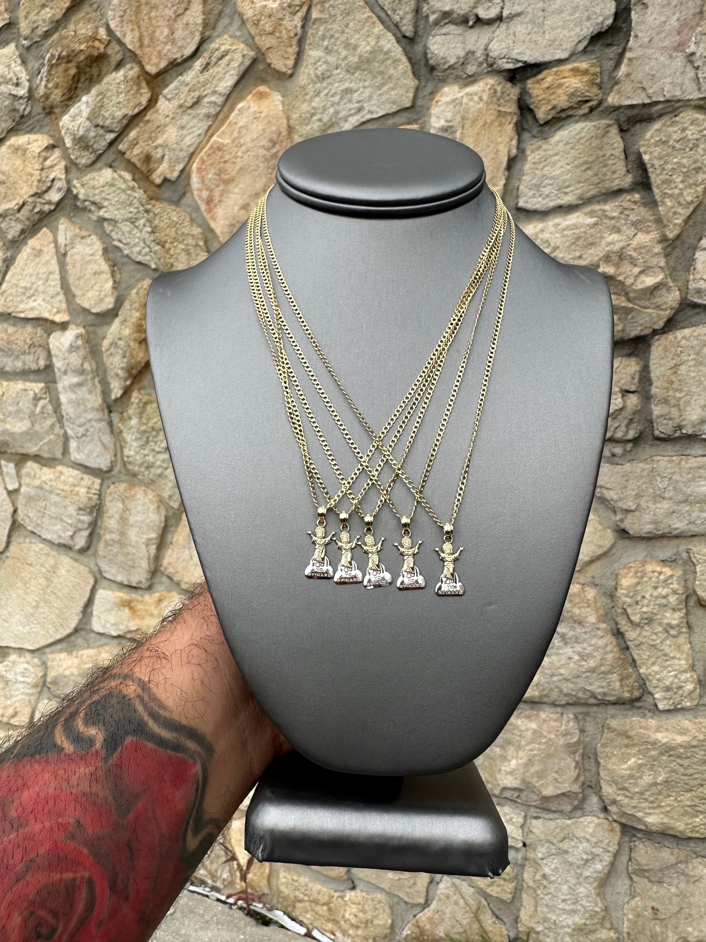 14k Divino niño pendant with cuban chain