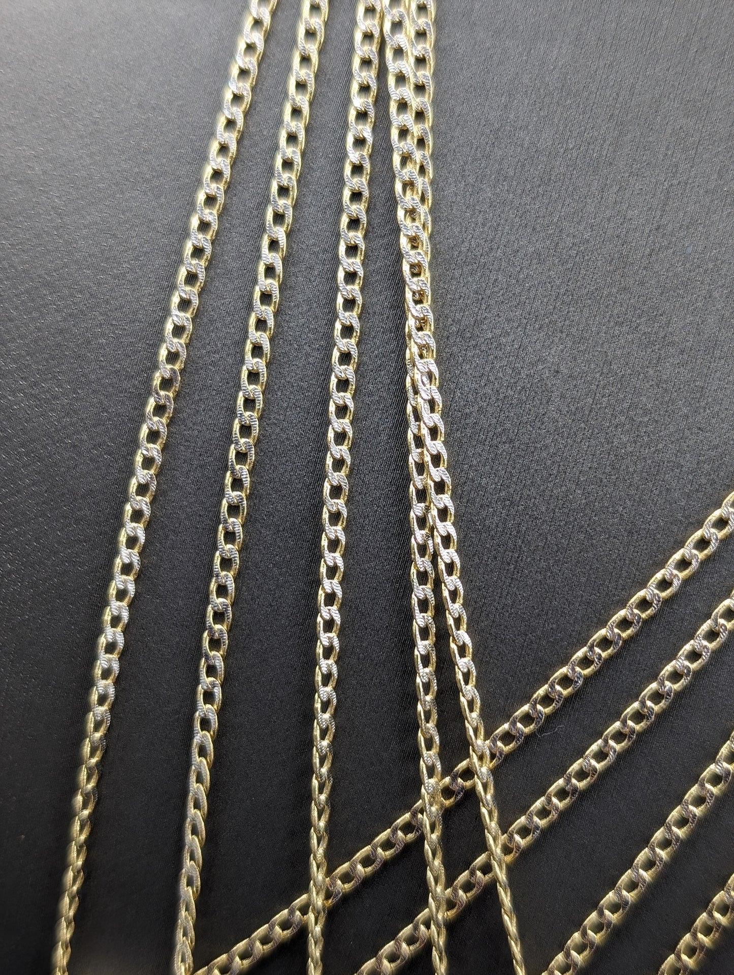 14k Cuban chain with Pendant