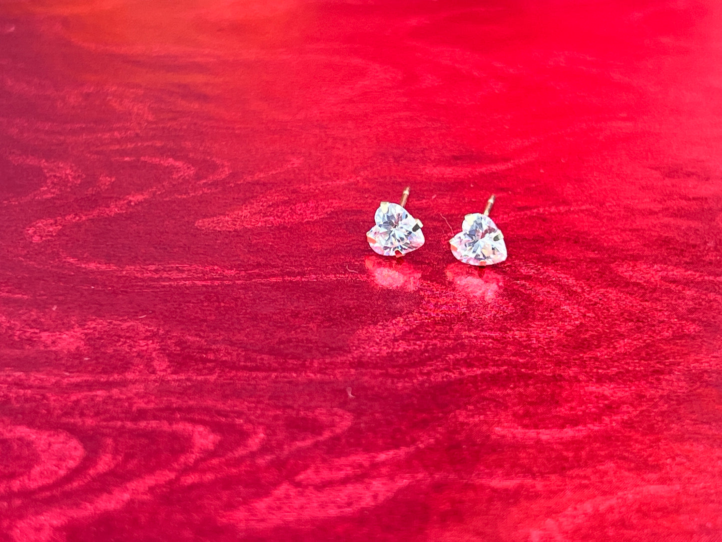 New 14K Heart 💜 Shaped Earrings by GDO