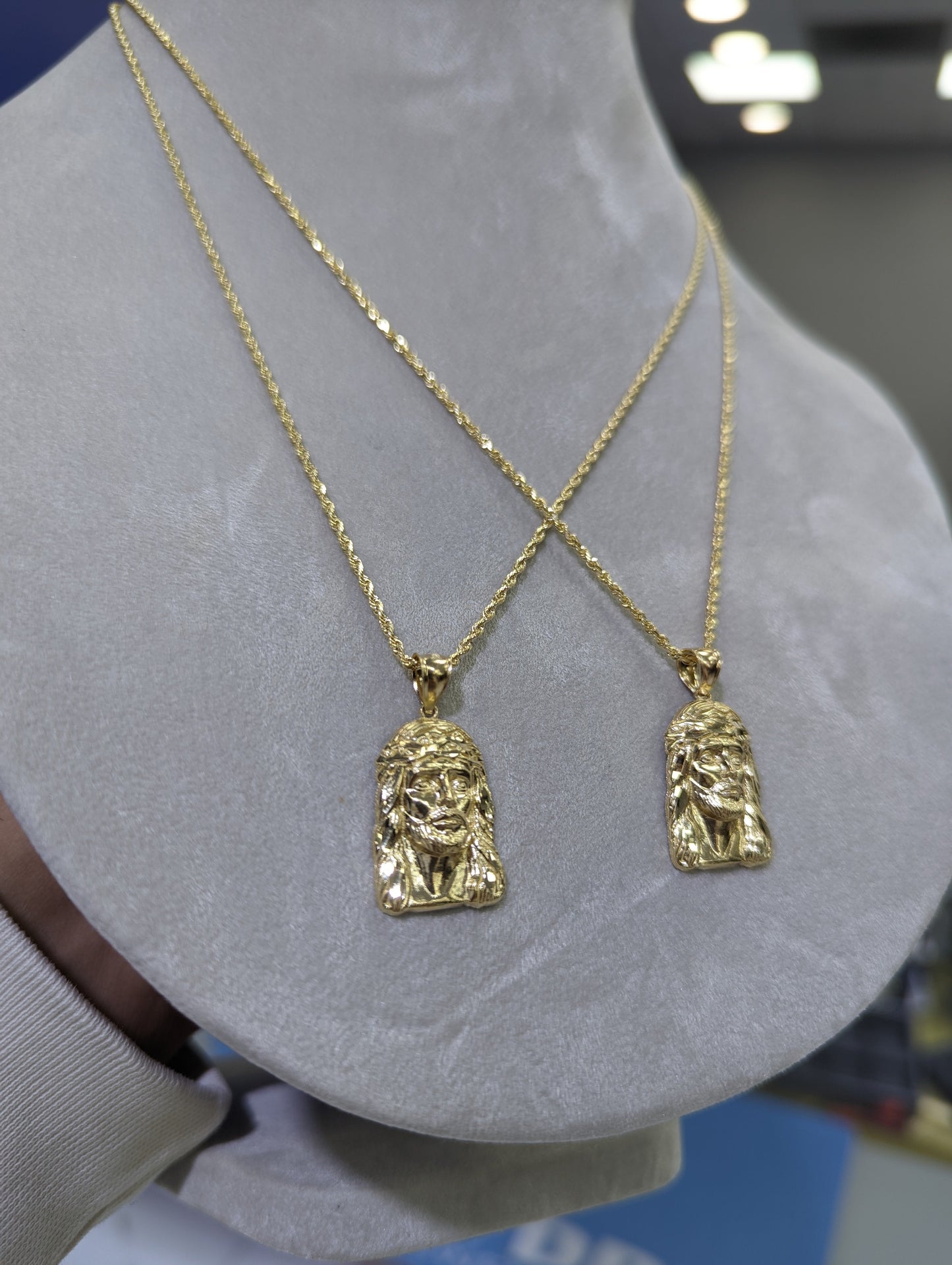 14k Rope chain with Jesus Face pendant